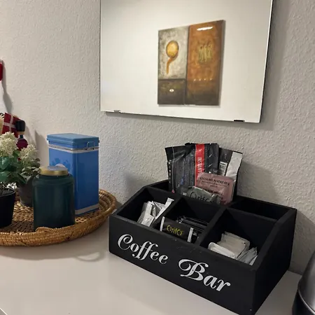 Hyggeligt Vaerelse Med Faelles Opholdsrum Og Toilet Lunderskov